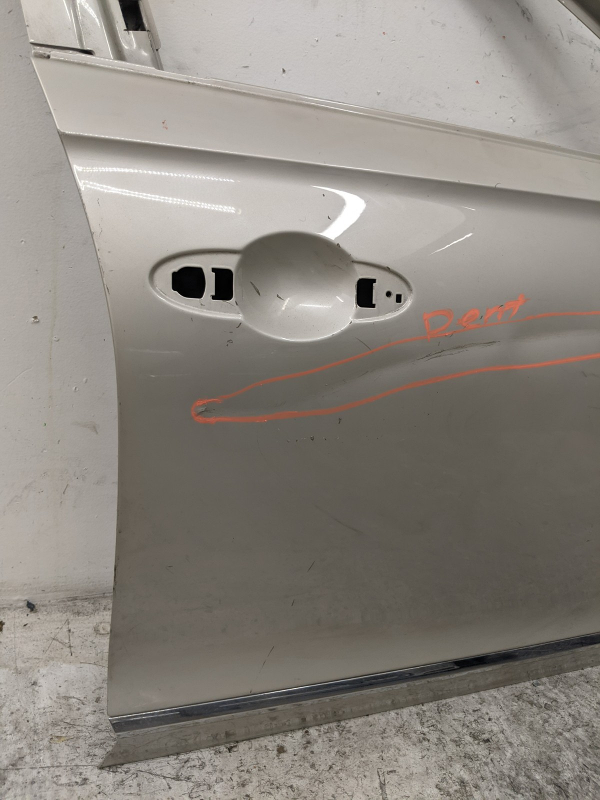 2020 2021 2022 2023 Bentley Flying Spur Right Passenger Door Shell OEM #49677