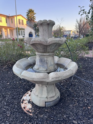 #ad Bird Bath Or Old Water Fountain Not Sure $70.00