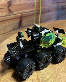 LEGO Space Black Tron: Spectral Starguider (6933) w/ Instructions