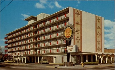 New Mexico Albuquerque Quality Inn Route 66 station wagon ~ postcard  sku043
