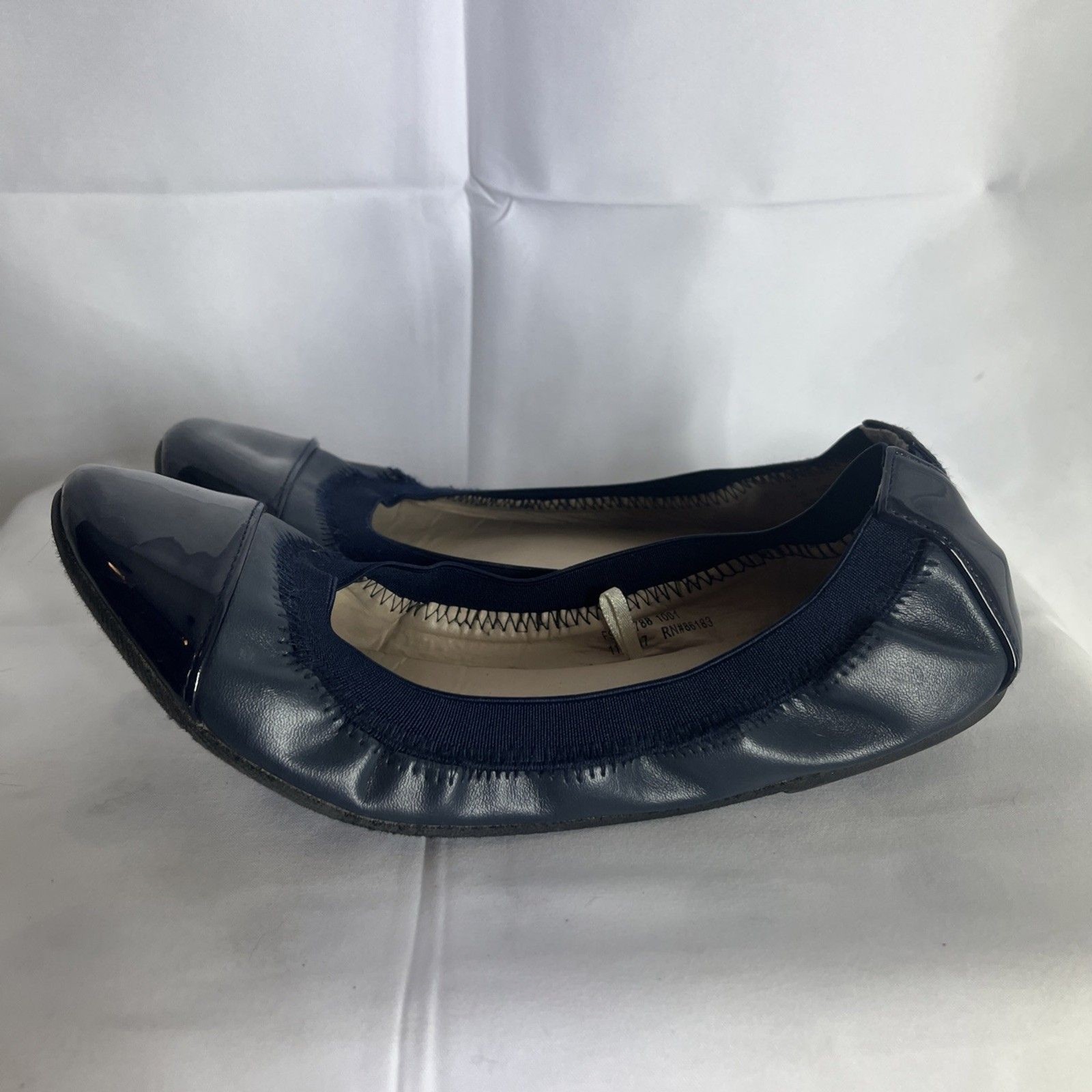 Capelli New York Comfort Flats Slip On Shoes Size 6 Blue Womens