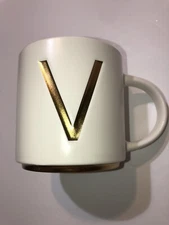 18 Fl Oz. Monogram Mug “V”By Modern Expressions White with Gold Inlay NEW