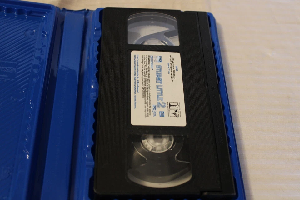 Stuart Little 2 (VHS, 2002, Clamshell) Michael J. Fox, James Woods Nathan Lane - Image 3 of 3