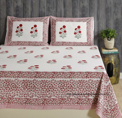 bed sheet with pillow