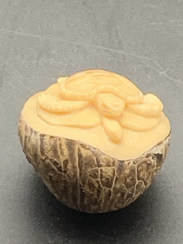 Vintage Hand Carved Tagua Nut Of Turtle Sitting on Lilly Pad - Picture 8 of 10