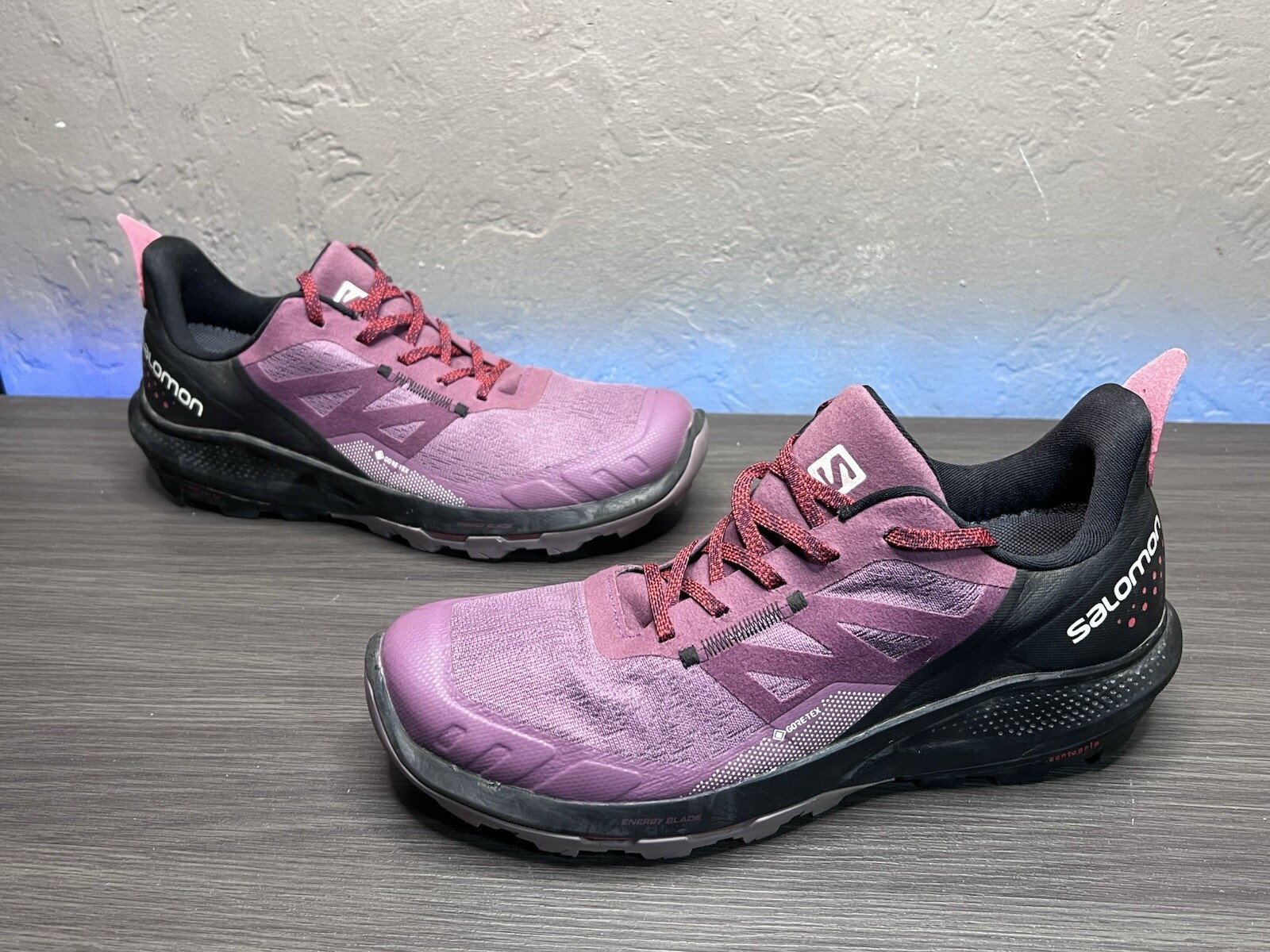 Scarpe da trail running Salomon Outpulse GTX da donna taglia 9 da trekking Gore Tex viola