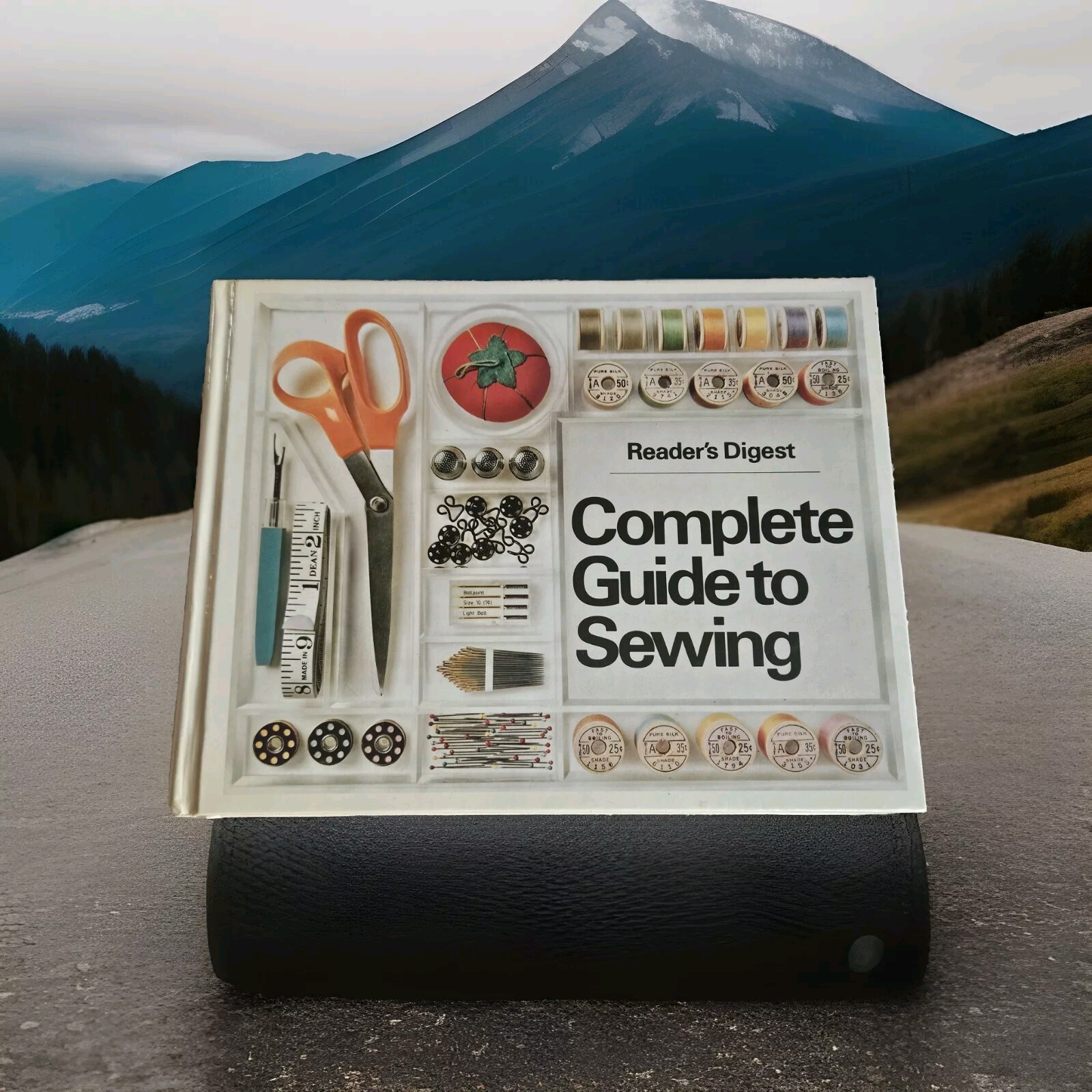 READERS DIGEST COMPLETE GUIDE TO SEWING 1978 VTG HC DIY MONEY SAVING ARTS CRAFTS