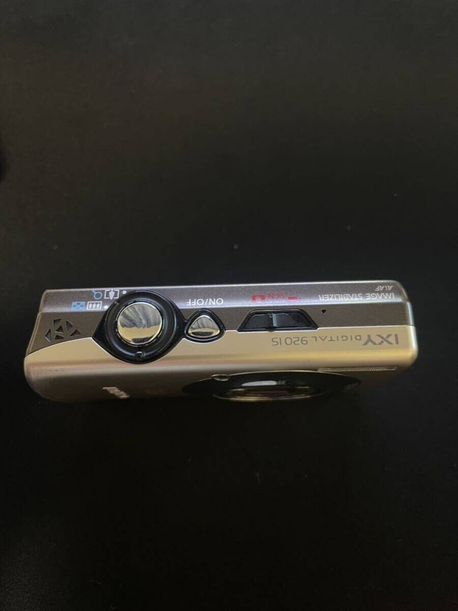 Canon IXY DIGITAL 920 IS 10.0MP Compact Digital Camera Gold Canon IXY DIGITAL 920 IS 10.0MP Compact Digital Camera Gold