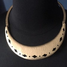 Chico’s Fallcon Collar Necklace Choker