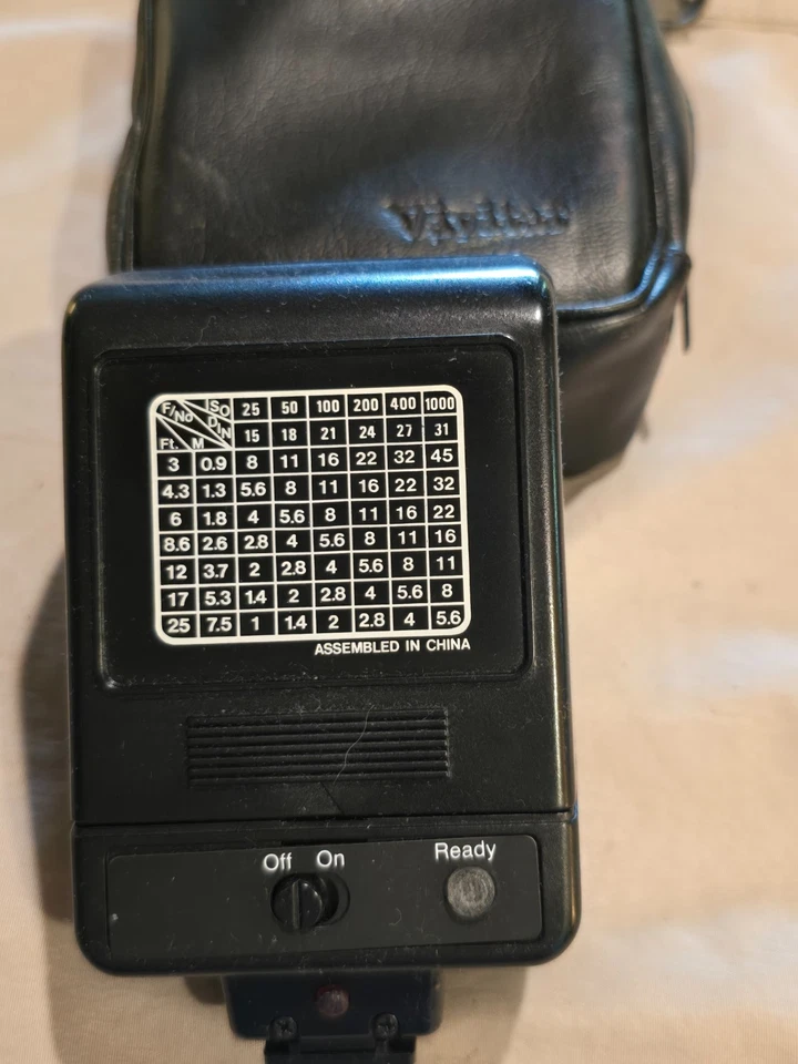 Vintage Camera Flash Unit Achiever 115M with Cover - Image 2 of 4