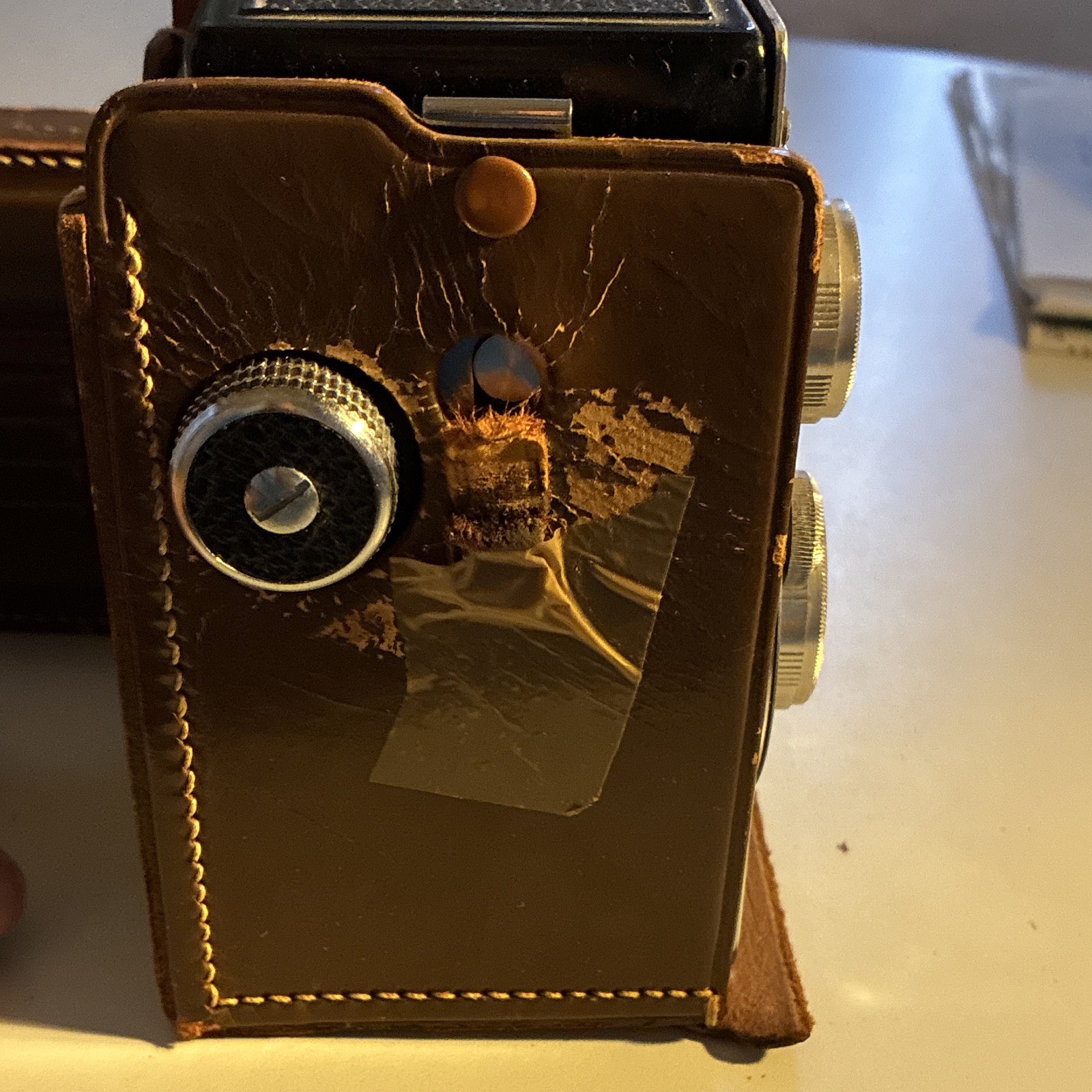 Halina-Viceroy fotocamera reflex biottica TLR vintage con custodia pelle foto 2