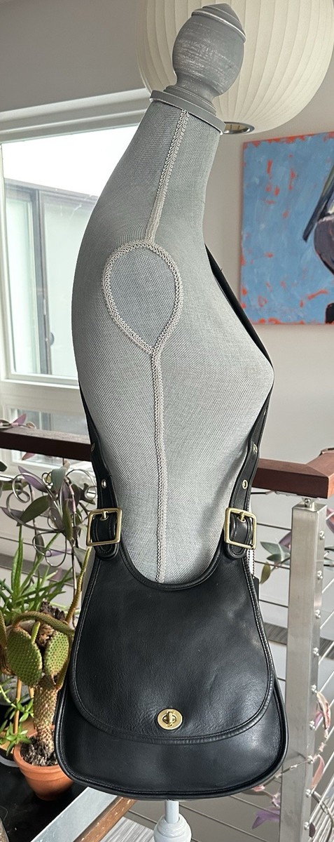 Vintage Coach Saddle Crescent Crossbody Bag Glovetanned Leather