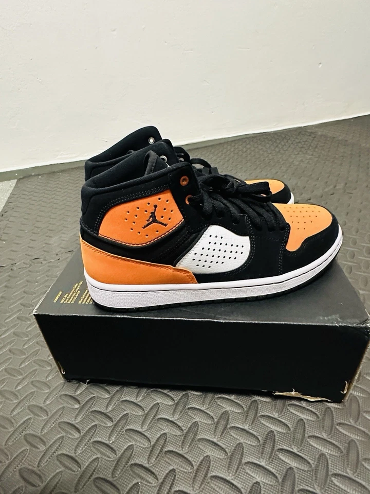 Nike Air Jorden 1 Mid Black Orange White Gr. 40 Sneaker - Bild 1 von 4