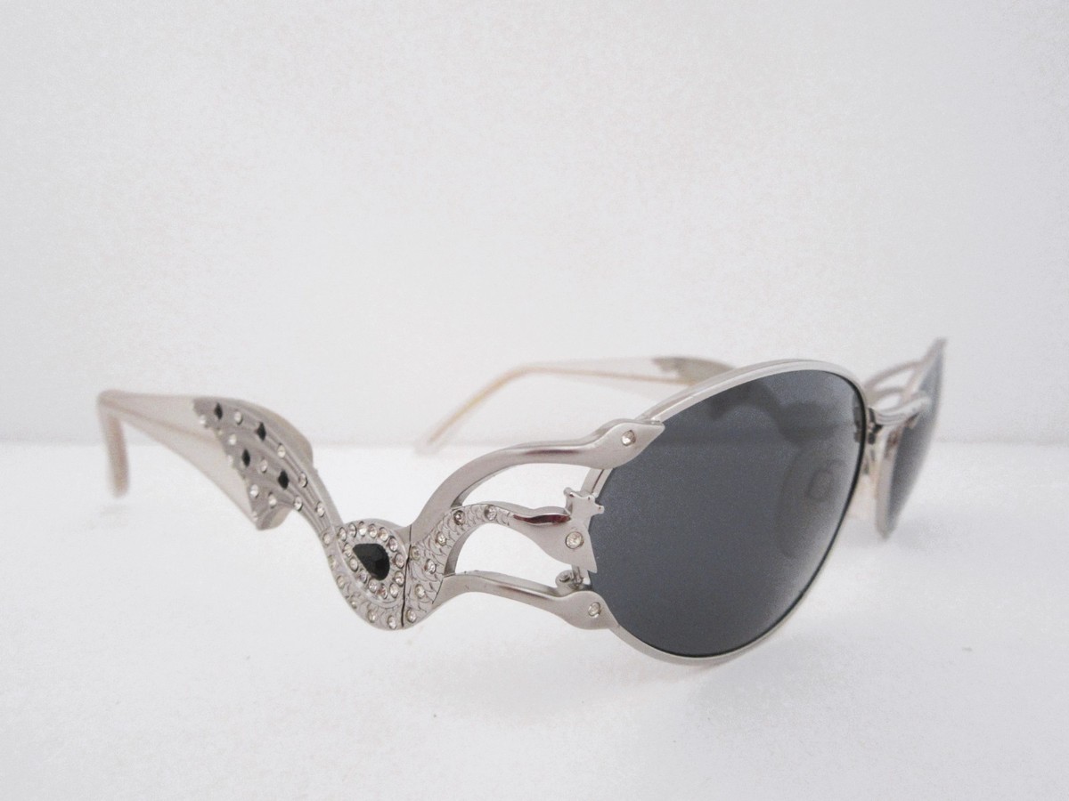 Vintage Caviar M6848 C82 Champagne Series Swarovski Sunglass FRAMES Made Italy Caviar 5678 Sunglasses | FramesDirect.com main image 4