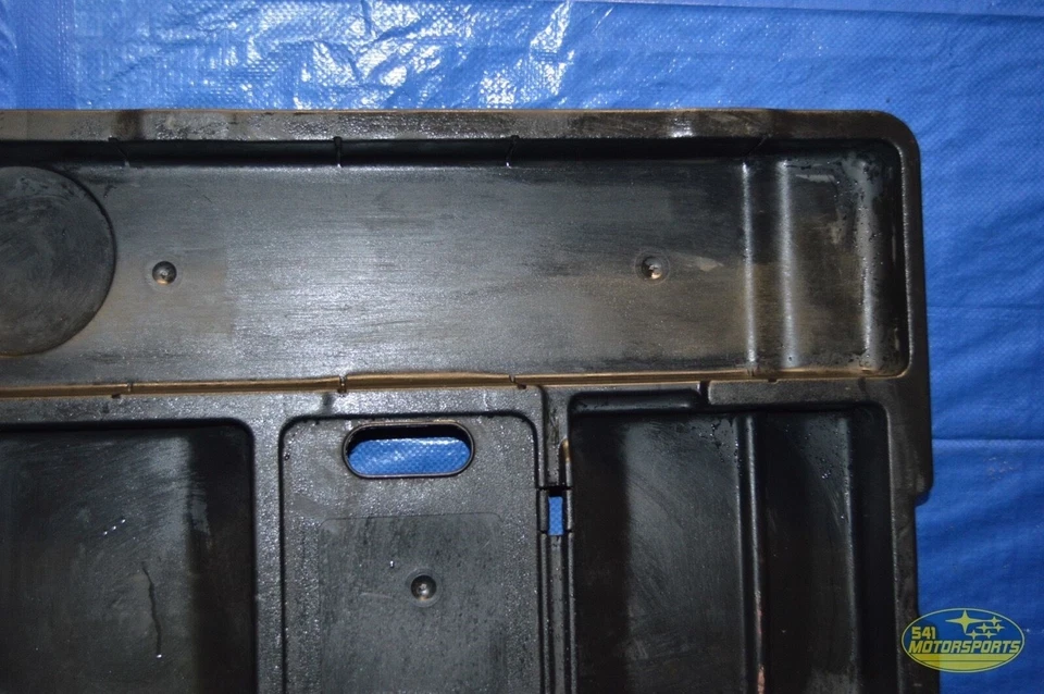 Bandeja maletero Subaru Legacy Outback 95-99 cubierta de neumático de repuesto 1996-1996 Foto 2 de 4