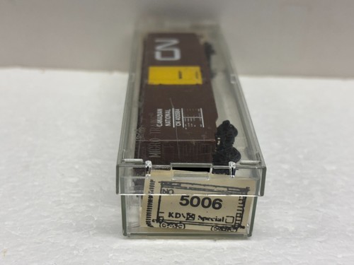 N Scale Kadee Micro Trains MTL Aksarben 5006 Canadian National CN 400584 Box Car - Picture 3 of 4