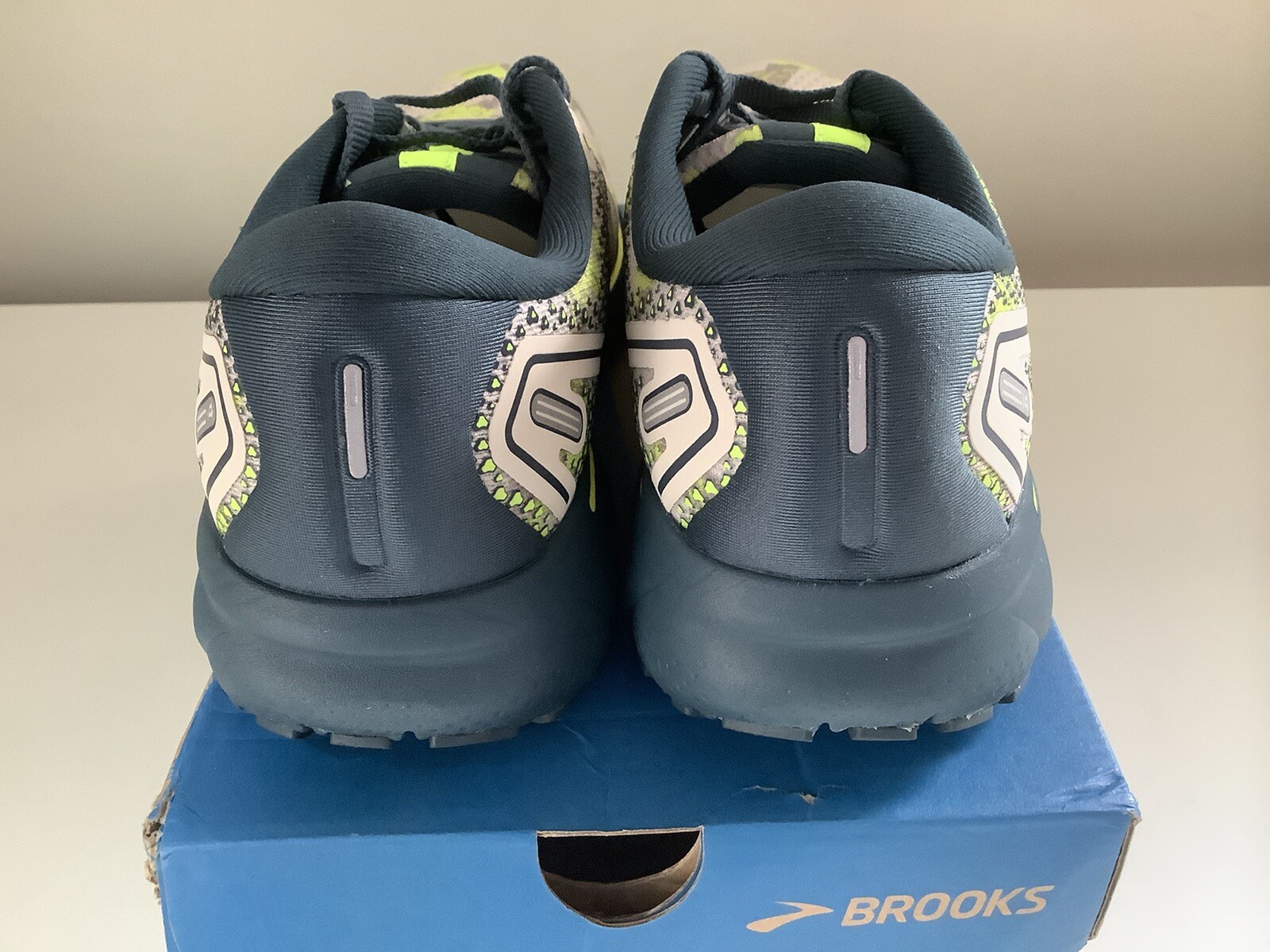 NEW Brooks Ghost 14 Camo Camouflage Women's Running Shoes Multicolor Sz 8.5 eBay