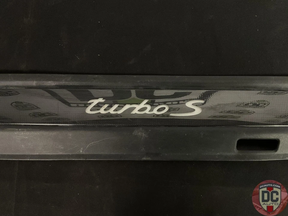 2014-2016 Porsche 911 991 Turbo Carbon Left Door Sill Trim 991555981471E0 124060 Foto 2 de 4