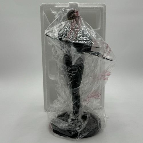 DC Collectibles Gentle Giant 13" Green Arrow Statue Figure CW Stephen Amell New - Picture 3 of 12