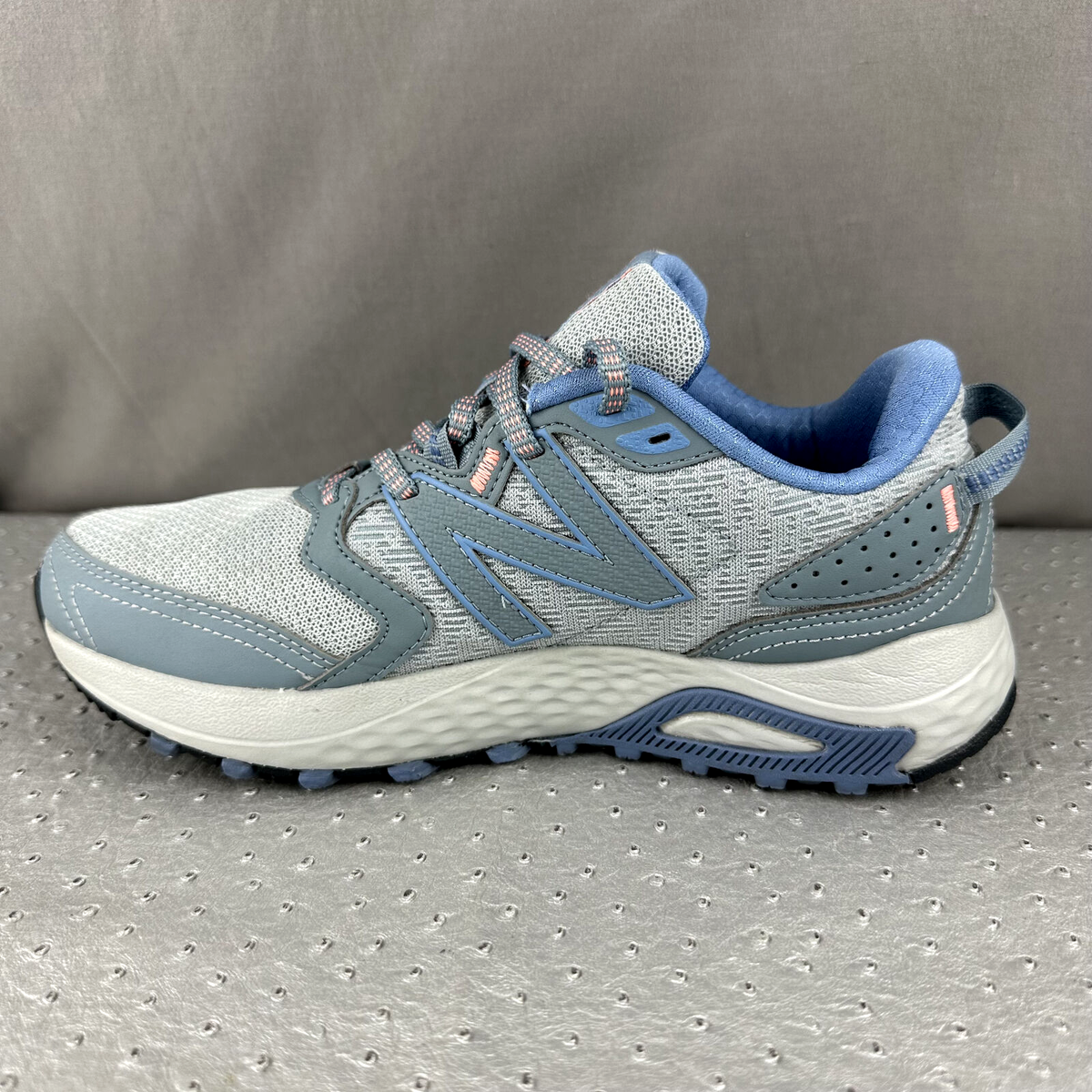 New Balance Women's 410 V7 Trail Running Shoe New Balance