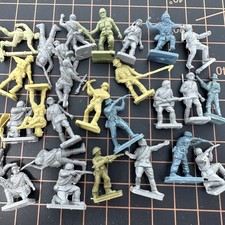 Airfix 1/72 Scale World War 2 Mixed Military Toy Soldiers Vintage HO Figures Lot