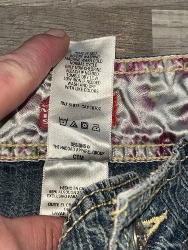 Vintage Y2k Levi Shorts Juniors 10 Blue Denim Baggy Wide Leg Embroidered Logo - Picture 14 of 16