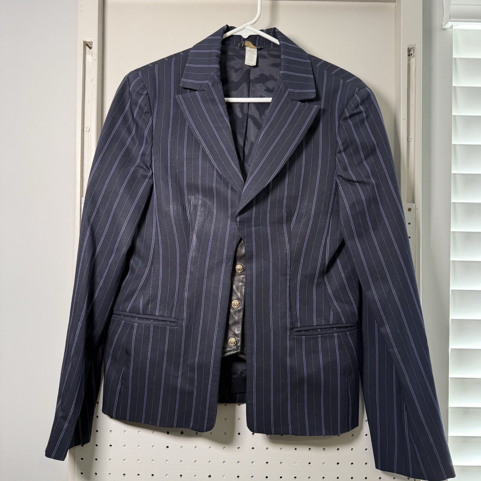 Vintage Gianni Versace Purple Pinstripe Blazer Pant Suit Leather Trim & Vest 44 image 2