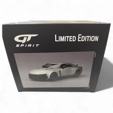 Kyosho Nissan Gt-R R50 1/18 Scale Car