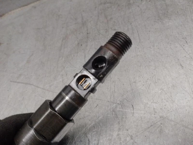 3S7Q9K546BB inyector para FORD MONDEO III SEDAN (B4Y) 2.0 TDCI 2000 5629010 - Imagen 2 de 4