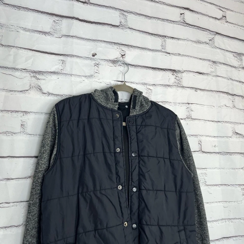 Chaqueta acolchada Ocean Current para mujer XL negra gris dos tonos con capucha y botones Y2K Foto 4 de 4