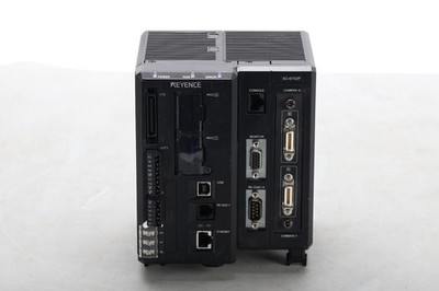 Keyence XG-8702P Multi-Camera Imaging System/Controller 24V DC With Connectors