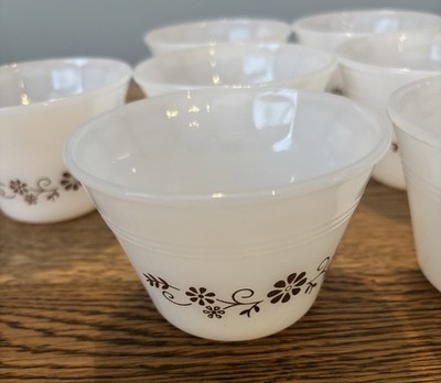 8er Set Vintage Dynaware Pyr-O-Rey Milchglas Auflaufförmchen Puddingschale Gänseblümchen braun