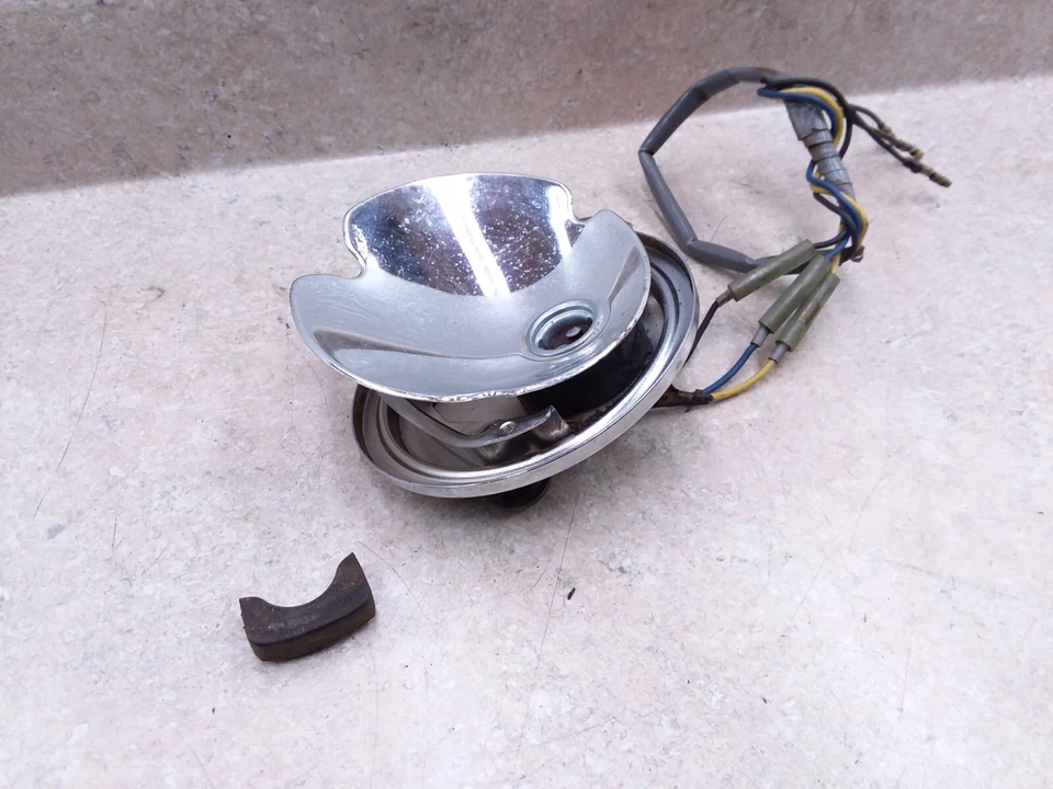 Enchufe base luz trasera Yamaha 360 Enduro DT DT360 1974 DT250 ANSI-B221 Foto 3 de 4