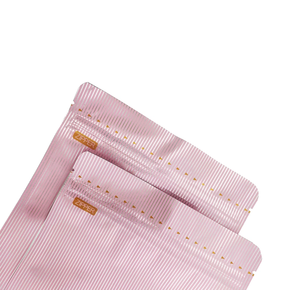 QuickQlick™ Bottom Gusset Mylar Pouches for Whole-Wheat Flour Products (15x24cm) - Image 2 of 4