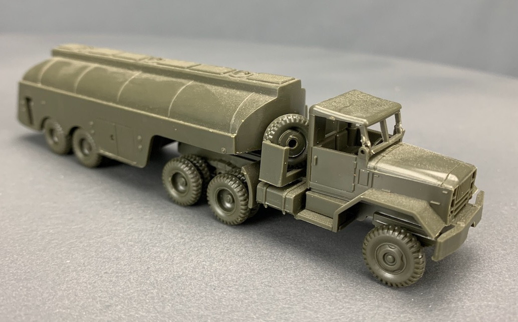 HO ROCO MiniTanks Z-195 US Fuel-Semitrailer M 52 Green HO5229 | eBay