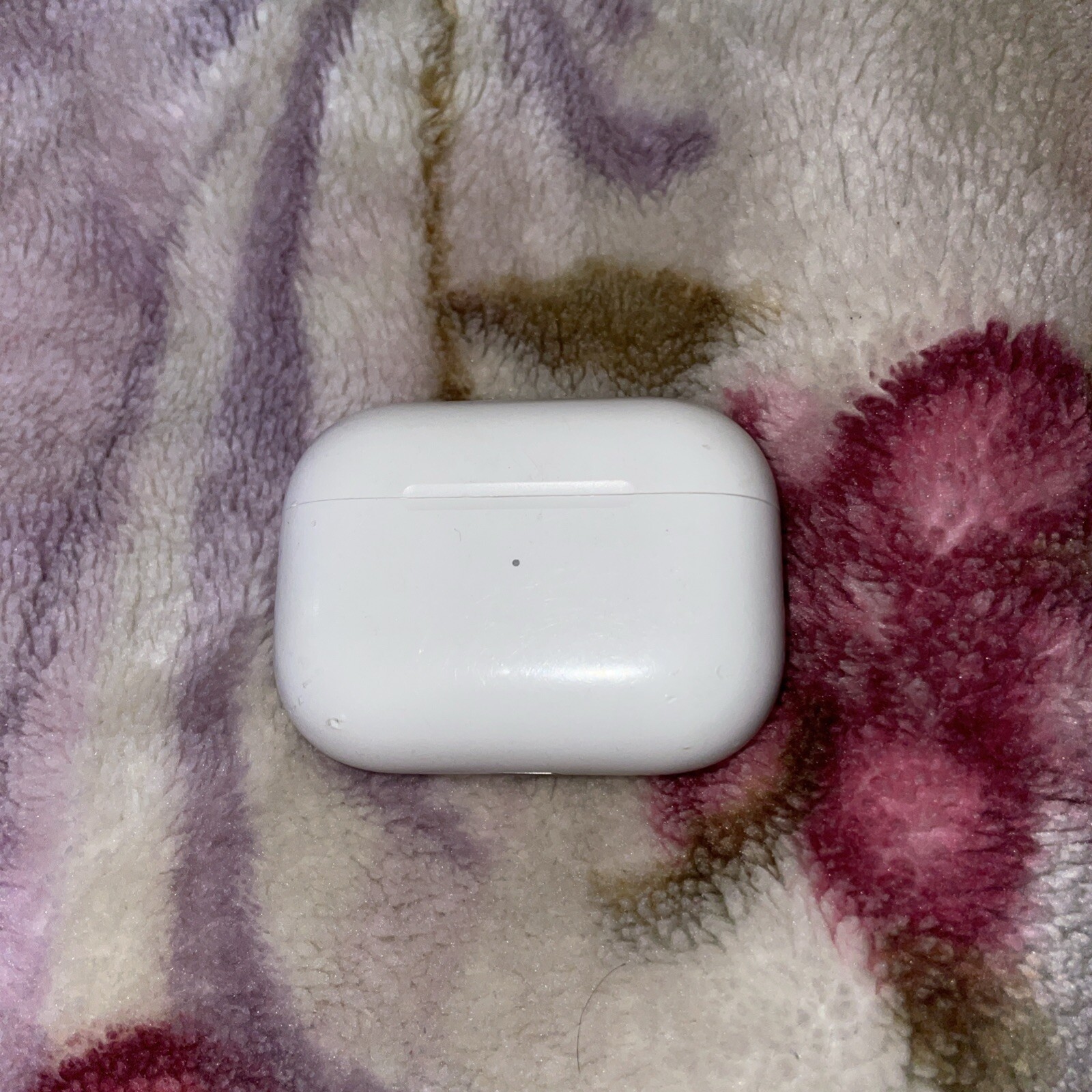 AirPods Pro 2nd Gen A2700 Charging Case Replacement Only-image