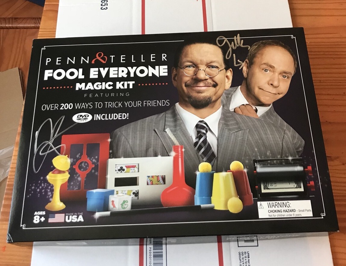 PENN & TELLER SIGNED FOOL EVERYONE COMPLETE MAGIC KIT MEGARARE