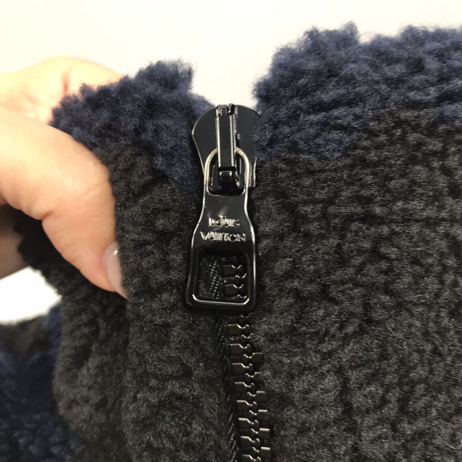 lv nigo fleece