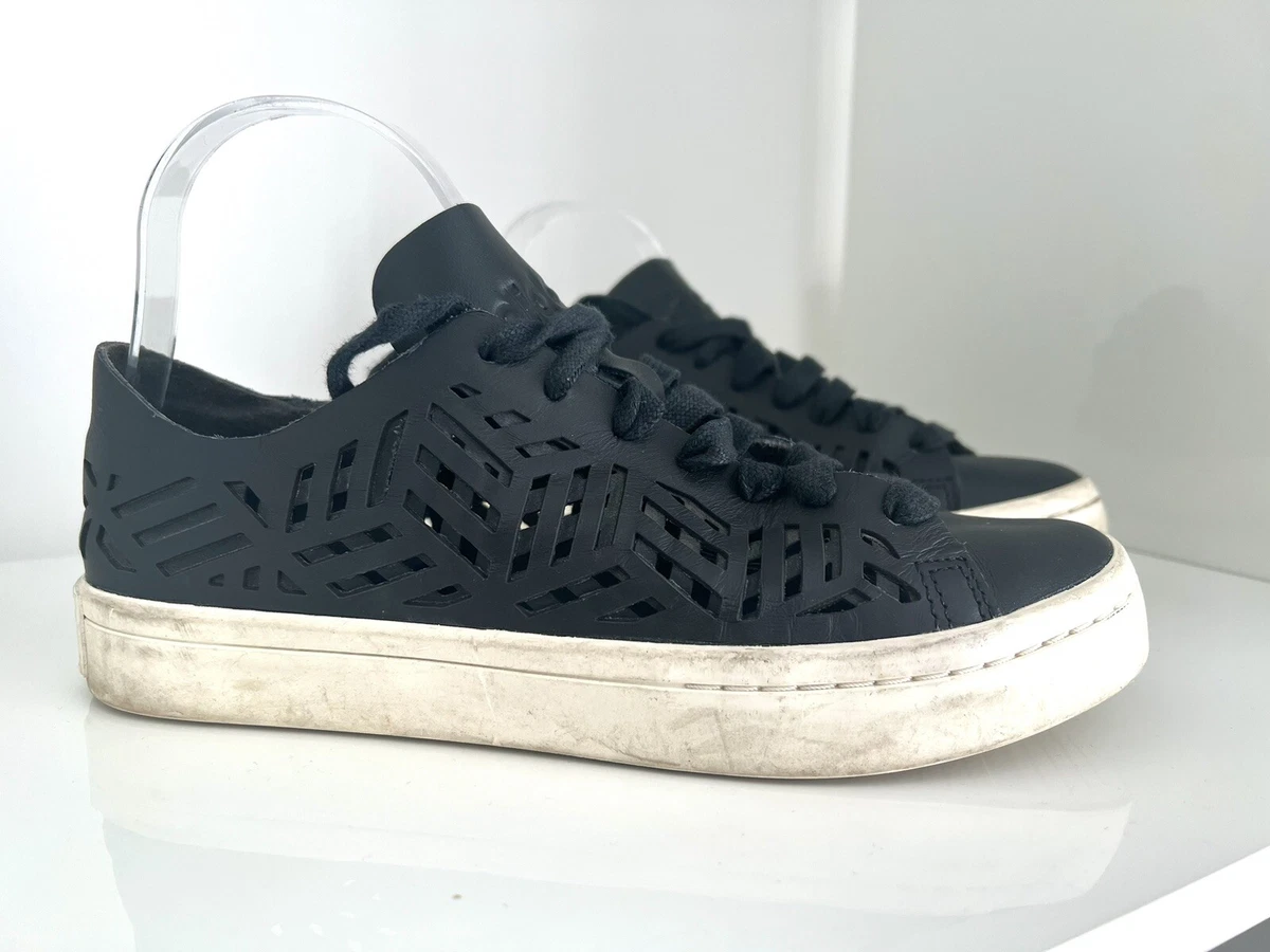 Adidas court top vantage cutout