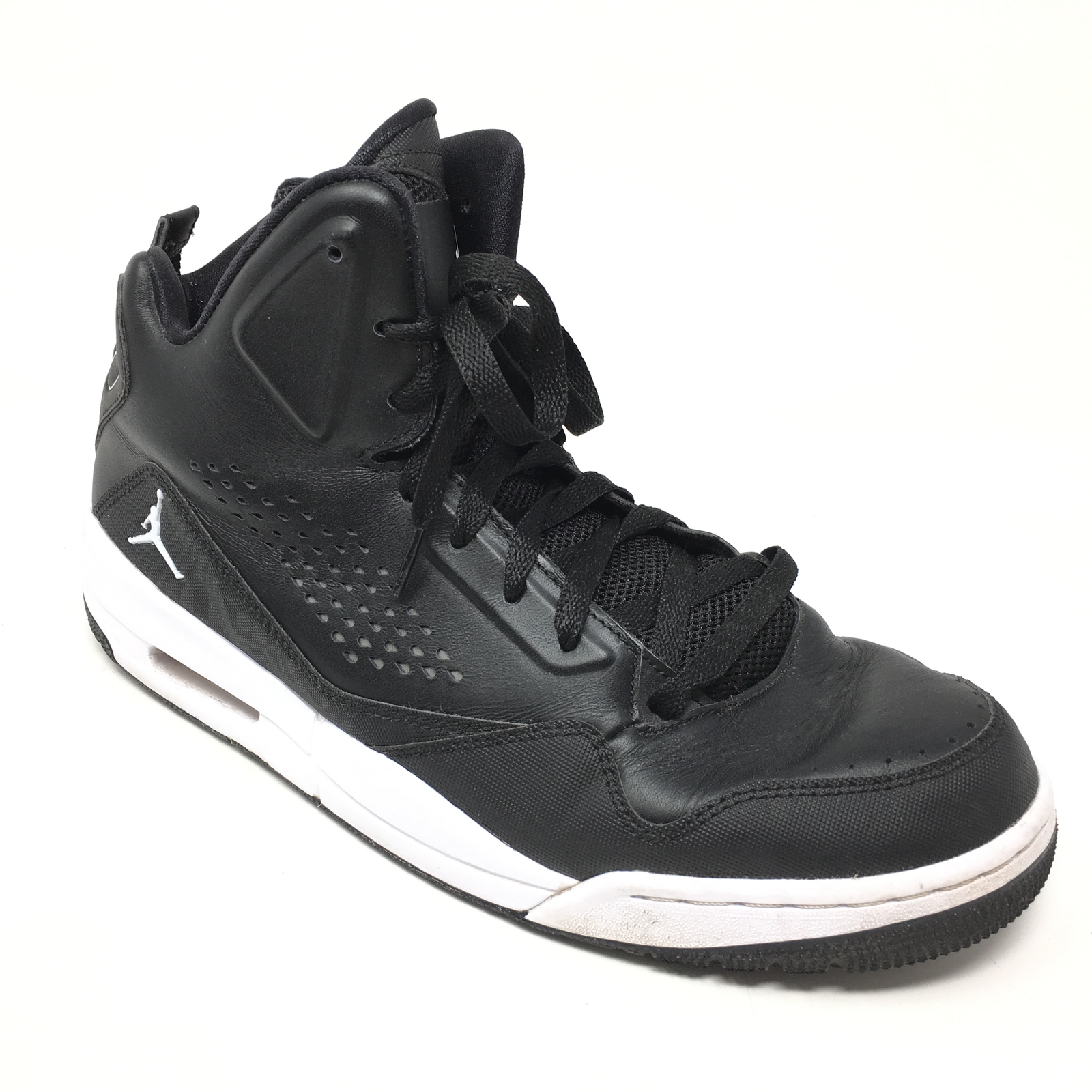 Men's Nike Air Jordan Retro SC3 Shoes Sneaker Size 11 Basketball Black White Z10 Men's Nike Air Jordan Retro SC3 Shoes Sneaker Size 11 Basketball Black White Z10