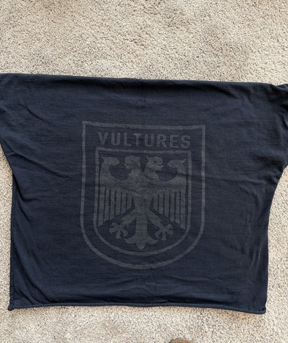 Kanye West YZY Vultures Box T-Shirt Black Yeezy Gosha Crest Graphic Tee 2