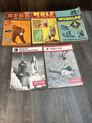 Lot of 5 Vintage Boy Scouts & Cub Scout Books Bear Wolf Webelos + Merit Guides 