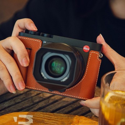 For Leica Q3 43 Case Real Leather Camera Half Case Bag Cover Metal Base / Handle