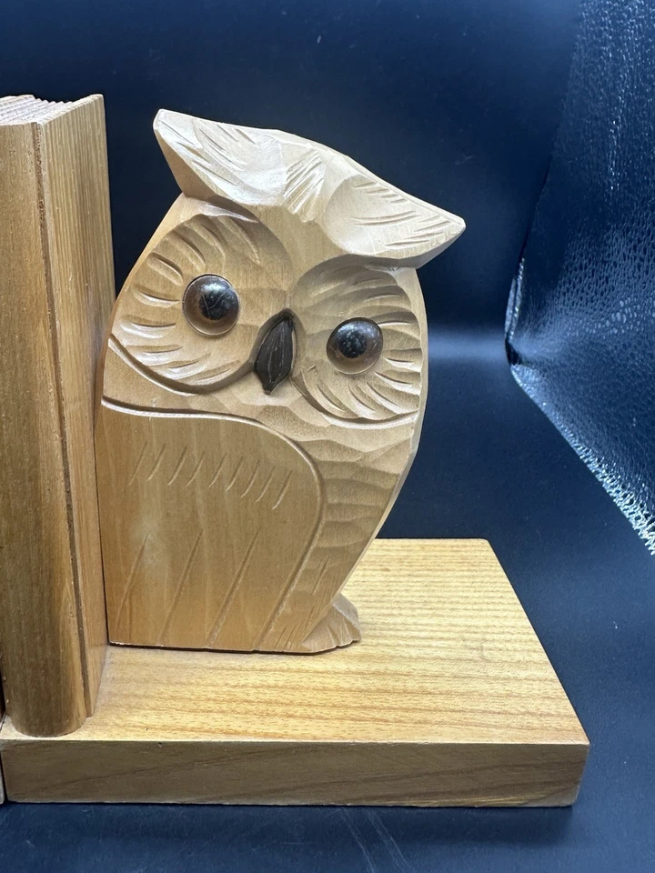 Vintage Owl Handmade Hand Carved Wooden Bookends Book Ends w/ Felt Bottoms - Image 4 of 4