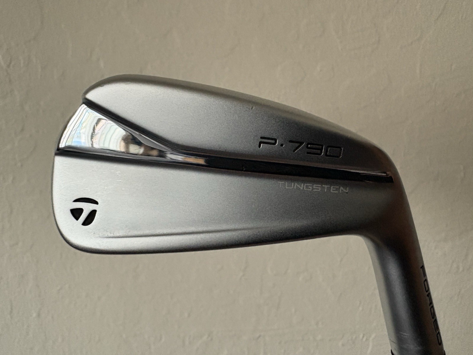 Near Mint 2021 TaylorMade P790 UDI #2 Iron Project X 7.0 Gra