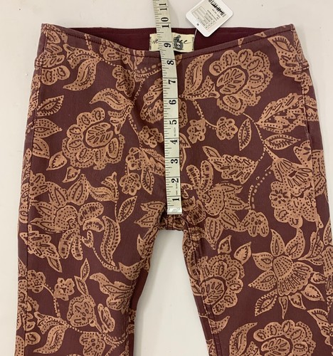 Free People Penny Pull On Printed Flare Jeans Boho Cocoa Size 26 UK 6 RRP £88 - Picture 9 of 12