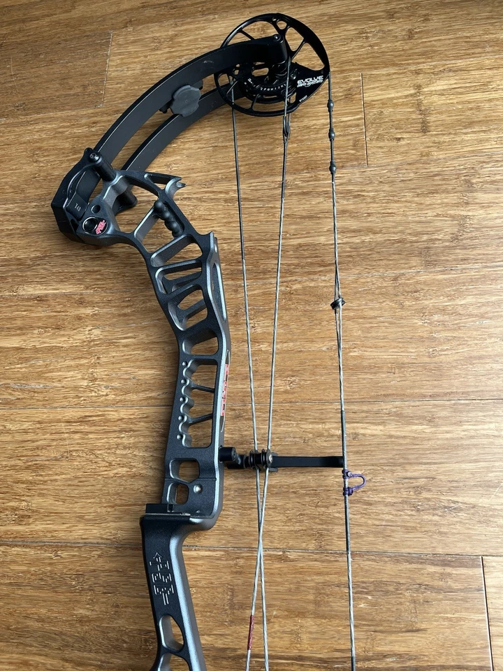 PSE Xpedite 24.5-30” 55-65# RH Dark Gray / Black 360 FPS!! 80-90% Let-off - Image 4 of 4