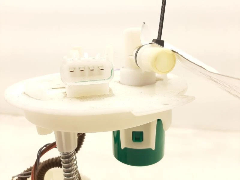 Conjunto de bomba de combustible 3,6 L tracción delantera Opt NU6 2014-2019 Cadillac XTS 13578374 Foto 4 de 4