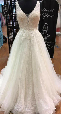Wedding Dress with Veil Included