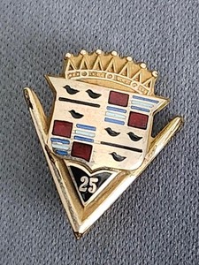 VTG RARE GM CADILLAC ENAMEL 10K GOLD 25 YEAR SERVICE LAPEL PIN TIE TAC PIN GOLD